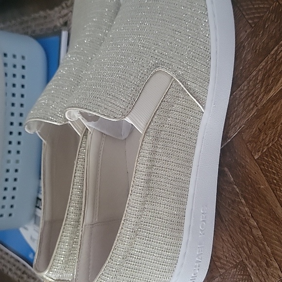 Michael Kors Sip-ons - Picture 2 of 4